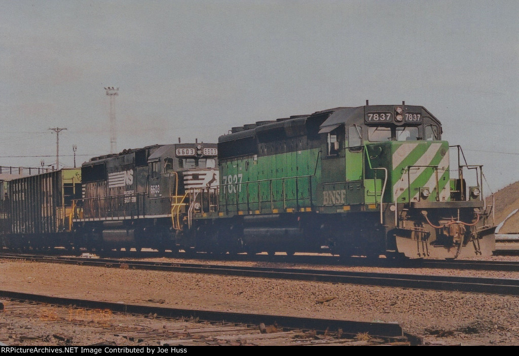 BNSF 7837 East